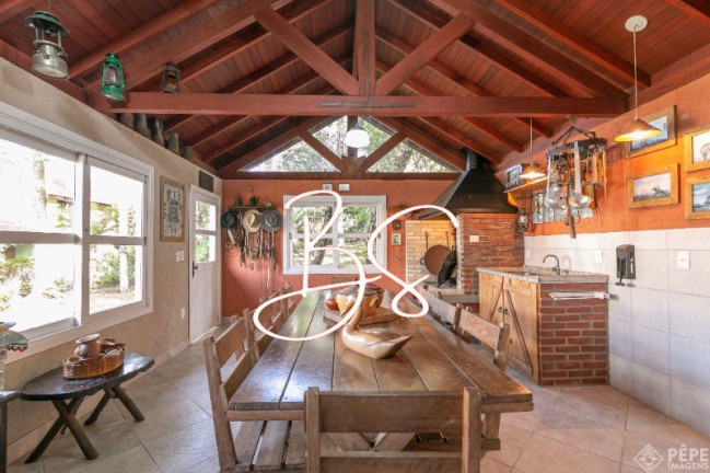 Imagem Casa com 3 Quartos à Venda, em Santa Terezinha - Canela Imagem Casa com 3 Quartos à Venda, em Santa Terezinha - Canela