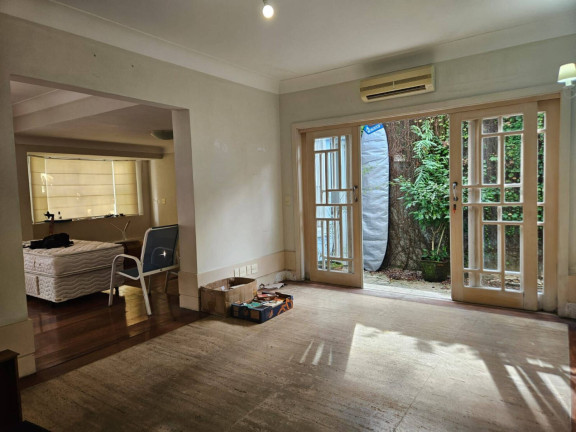 Imagem Sobrado com 3 Quartos à Venda, 340 m² em Gonzaga - Santos Imagem Sobrado com 3 Quartos à Venda, 340 m² em Gonzaga - Santos