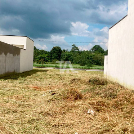 Terreno à Venda, 176 m² em Crispim - Pindamonhangaba
