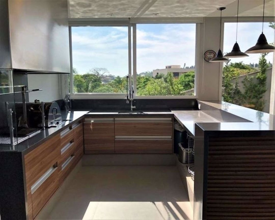 Imagem Casa à Venda, em Chácara Dos Lagos - Carapicuíba Imagem Casa à Venda, em Chácara Dos Lagos - Carapicuíba