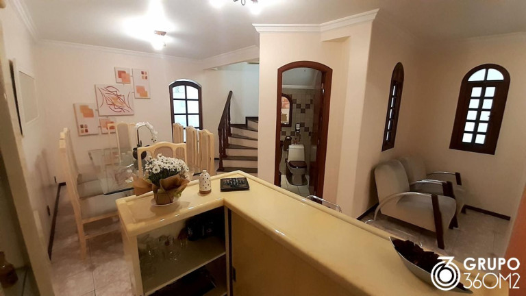Imagem Casa com 3 Quartos à Venda, 281 m² em Campestre - Santo André