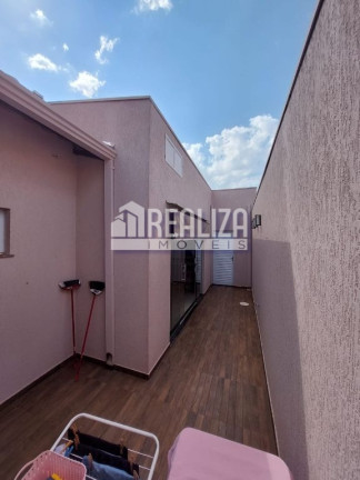 Imagem Casa de Condomínio com 3 Quartos à Venda, 200 m² em Vila Arquelau - Uberaba