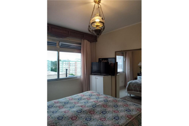 Imagem Imóvel com 3 Quartos à Venda, em Petrópolis - Porto Alegre Imagem Imóvel com 3 Quartos à Venda, em Petrópolis - Porto Alegre