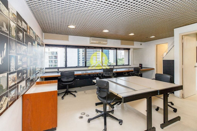Sala Comercial à Venda, 42 m² em Vila Olímpia - São Paulo