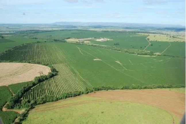 Imagem Chácara à Venda, 530 m² em Centro - Piumhi Imagem Chácara à Venda, 530 m² em Centro - Piumhi