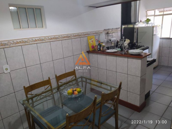 Imagem Casa com 2 Quartos à Venda, 75 m²