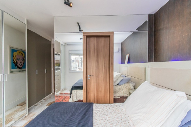 Imagem Imóvel com 2 Quartos à Venda, em Rio Branco - Porto Alegre Imagem Imóvel com 2 Quartos à Venda, em Rio Branco - Porto Alegre