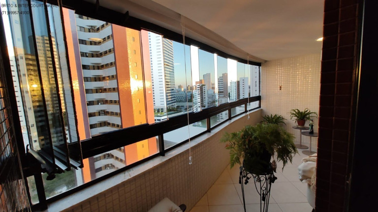 Imagem Imóvel com 3 Quartos à Venda, 132 m² em Graça - Salvador Imagem Imóvel com 3 Quartos à Venda, 132 m² em Graça - Salvador