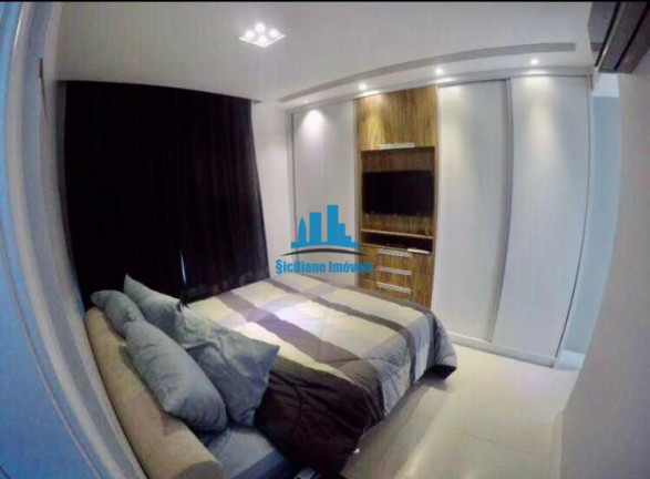 Imagem Apartamento com 3 Quartos à Venda, 185 m² em Icaraí - Niterói