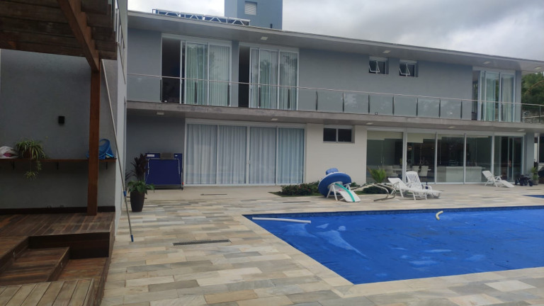 Imagem Casa com 5 Quartos à Venda,  em Da Cerejeira - Jacareí