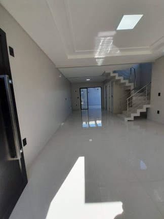 Imagem Casa com 2 Quartos à Venda, 100 m² em Zimbros - Bombinhas Imagem Casa com 2 Quartos à Venda, 100 m² em Zimbros - Bombinhas