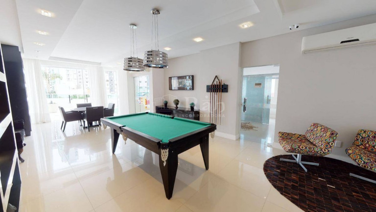 Imagem Apartamento com 3 Quartos à Venda, 134 m² em Centro - Balneário Camboriú Imagem Apartamento com 3 Quartos à Venda, 134 m² em Centro - Balneário Camboriú