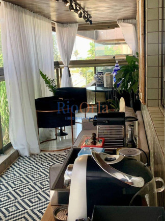 Imagem Apartamento com 4 Quartos à Venda, 143 m² em Barra Da Tijuca - Rio De Janeiro