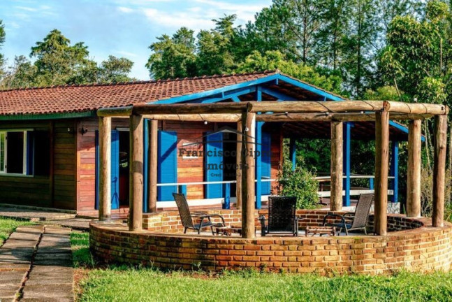 Imagem Imóvel com 3 Quartos à Venda, 39.615 m² em Paiol Velho - Cunha Imagem Imóvel com 3 Quartos à Venda, 39.615 m² em Paiol Velho - Cunha