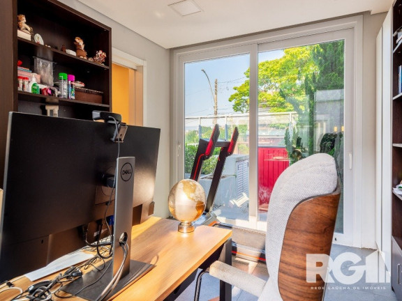Imagem Casa com 3 Quartos à Venda, 400 m² em Três Figueiras - Porto Alegre