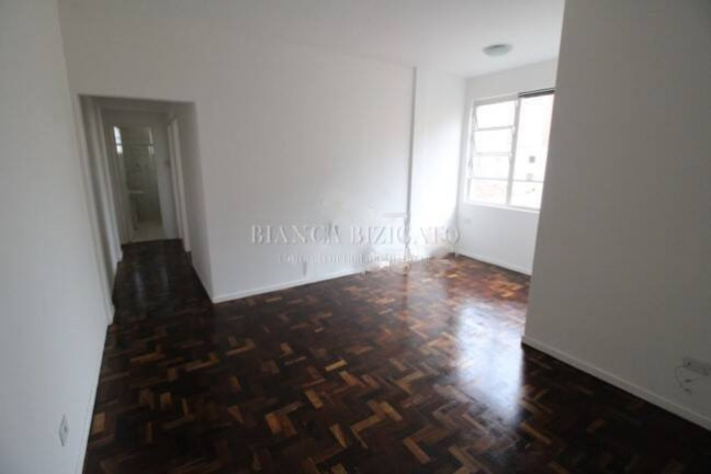 Imagem Apartamento com 2 Quartos à Venda, 84 m² em Centro - Curitiba Imagem Apartamento com 2 Quartos à Venda, 84 m² em Centro - Curitiba