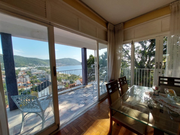 Imagem Casa com 6 Quartos à Venda, 900 m² em São Francisco - Niterói Imagem Casa com 6 Quartos à Venda, 900 m² em São Francisco - Niterói