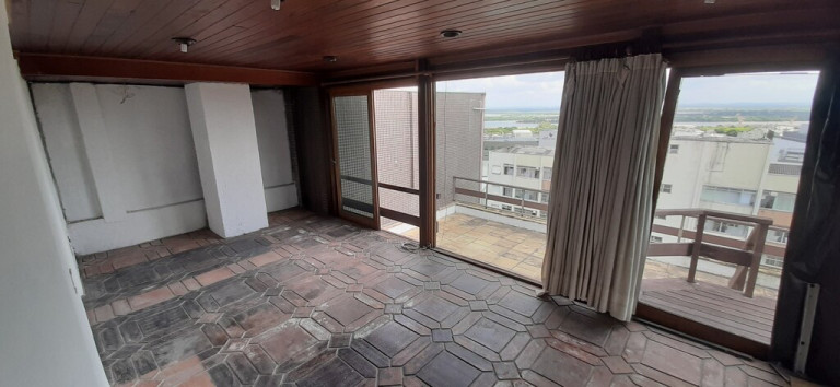 Imagem Apartamento com 4 Quartos à Venda, 367 m² em Floresta - Porto Alegre