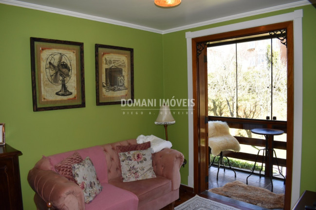 Imagem Imóvel com 2 Quartos à Venda, 52 m² em Região Do Alto Da Boa Vista - Campos Do Jordão Imagem Imóvel com 2 Quartos à Venda, 52 m² em Região Do Alto Da Boa Vista - Campos Do Jordão
