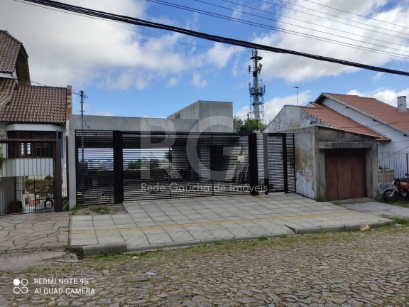 Casa com 3 Quartos à Venda, 290 m² em Santo Antônio - Porto Alegre