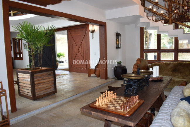 Imagem Casa com 8 Quartos à Venda, 1.868 m² em Região Da Pedra Do Fogo - Campos Do Jordão Imagem Casa com 8 Quartos à Venda, 1.868 m² em Região Da Pedra Do Fogo - Campos Do Jordão