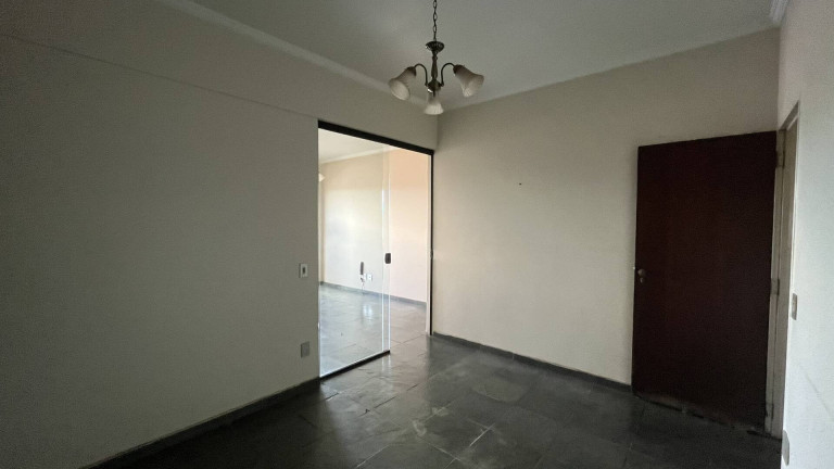 Imagem Apartamento com 3 Quartos à Venda, 130 m² em Centro - Jaú