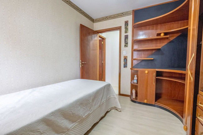 Imagem Apartamento com 2 Quartos à Venda, 74 m² em Centro - Florianópolis