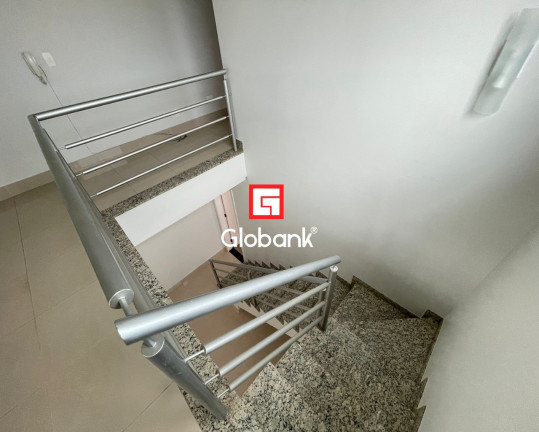 Imagem Imóvel com 3 Quartos à Venda, 230 m² em Santa Maria - Montes Claros Imagem Imóvel com 3 Quartos à Venda, 230 m² em Santa Maria - Montes Claros