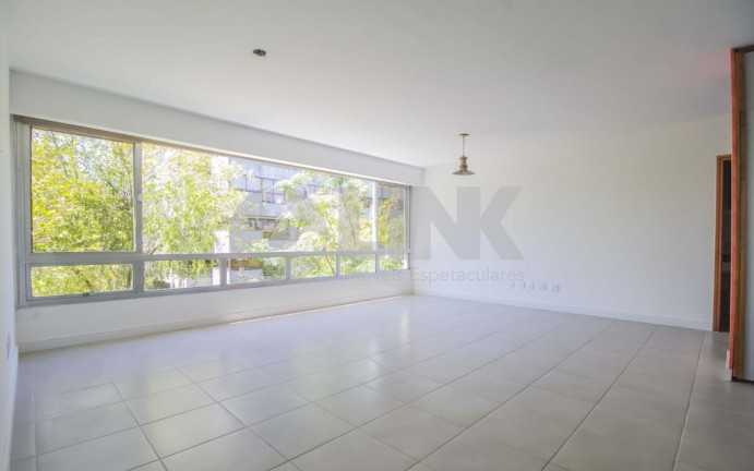 Imagem Apartamento com 3 Quartos à Venda, 133 m² em Moinhos De Vento - Porto Alegre