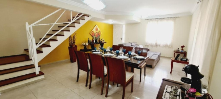 Imagem Casa com 3 Quartos à Venda, 183 m² em Granja Viana - Cotia Imagem Casa com 3 Quartos à Venda, 183 m² em Granja Viana - Cotia