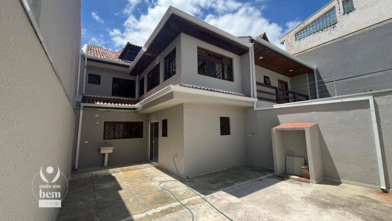 Imagem Sobrado com 5 Quartos à Venda, 254 m² em Atuba - Curitiba Imagem Sobrado com 5 Quartos à Venda, 254 m² em Atuba - Curitiba