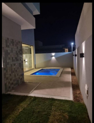 Imagem Casa com 4 Quartos à Venda, 250 m² em Centro - Barra Dos Coqueiros Imagem Casa com 4 Quartos à Venda, 250 m² em Centro - Barra Dos Coqueiros