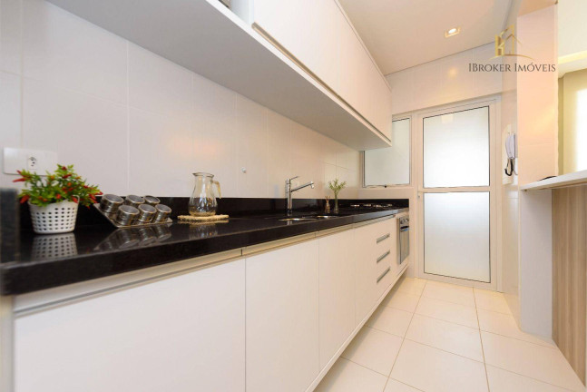 Imagem Apartamento com 3 Quartos à Venda, 77 m² em Mercês - Curitiba