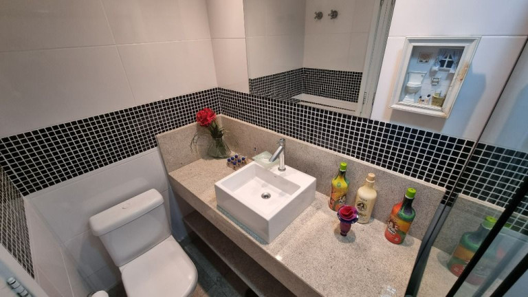 Imagem Apartamento com 3 Quartos à Venda, 113 m² em Pitangueiras - Guarujá