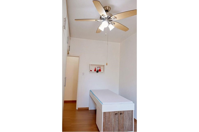 Imagem Imóvel com 2 Quartos à Venda, em Petrópolis - Porto Alegre Imagem Imóvel com 2 Quartos à Venda, em Petrópolis - Porto Alegre