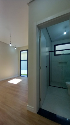 Imagem Casa com 3 Quartos à Venda, 300 m² em Residencial Ouroville - Taubaté Imagem Casa com 3 Quartos à Venda, 300 m² em Residencial Ouroville - Taubaté