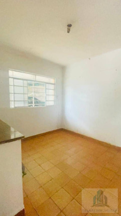Imagem Chácara com 2 Quartos à Venda, 1.000 m²