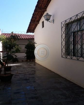 Casa com 3 Quartos à Venda, 360 m² em Todos Os Santos - Montes Claros