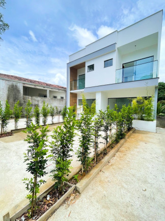 Casa com 3 Quartos à Venda, 117 m² em Portal De Jacaraípe - Serra
