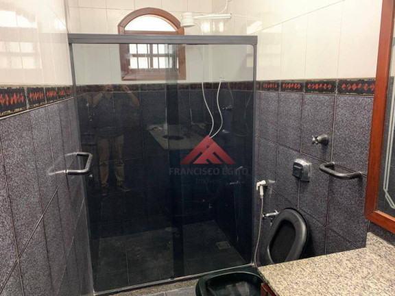 Imagem Casa com 5 Quartos à Venda, 400 m² em Centro - São Gonçalo Imagem Casa com 5 Quartos à Venda, 400 m² em Centro - São Gonçalo