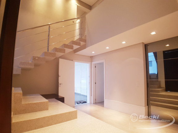 Imagem Casa de Condomínio com 4 Quartos à Venda, 594 m² em América - Joinville