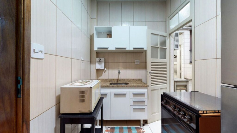 Imagem Imóvel com 2 Quartos à Venda, 65 m² em Copacabana - Rio De Janeiro Imagem Imóvel com 2 Quartos à Venda, 65 m² em Copacabana - Rio De Janeiro