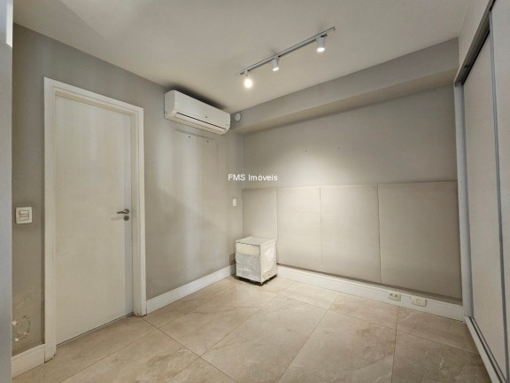 Imagem Imóvel com 1 Quarto à Venda, 62 m² em Vila Olímpia - São Paulo Imagem Imóvel com 1 Quarto à Venda, 62 m² em Vila Olímpia - São Paulo