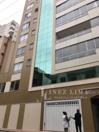 Imagem Imóvel com 3 Quartos para Temporada, 135 m² em Meia Praia - Itapema Imagem Imóvel com 3 Quartos para Temporada, 135 m² em Meia Praia - Itapema