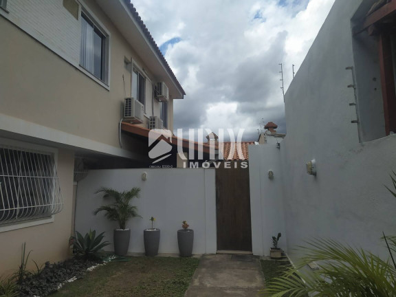 Imagem Casa com 3 Quartos à Venda, 101 m² em Parque Jóquei Club - Campos Dos Goytacazes