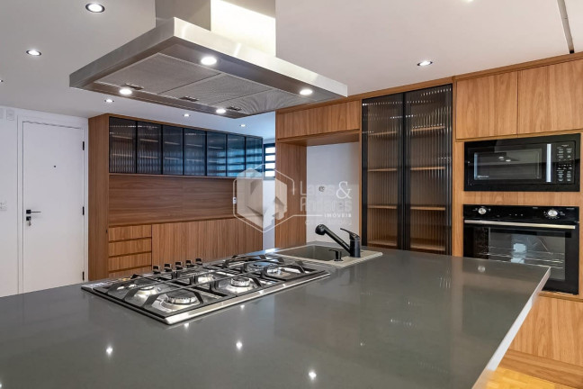 Imagem Apartamento com 3 Quartos à Venda, 220 m² em Cerqueira César - São Paulo Imagem Apartamento com 3 Quartos à Venda, 220 m² em Cerqueira César - São Paulo