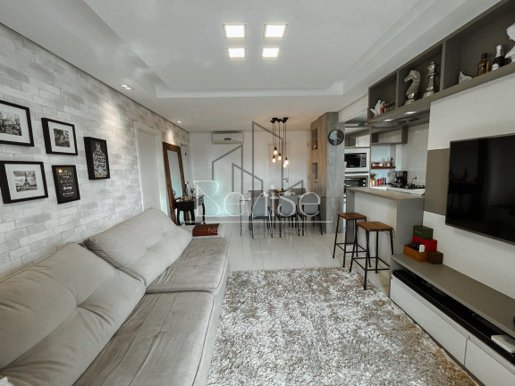 Imagem Apartamento com 2 Quartos à Venda, 90 m² em Centro - Camboriú