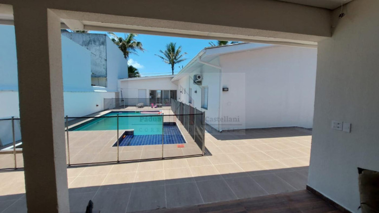 Imagem Casa com 6 Quartos à Venda, 600 m² em Jardim Itanhaém - Itanhaém