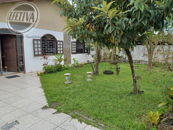 Casa com 4 Quartos à Venda, 147 m² em Cohapar - Guaratuba