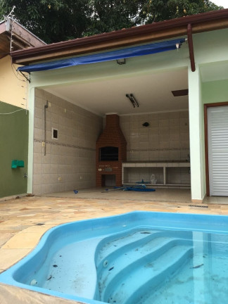 Imagem Casa com 3 Quartos à Venda, 300 m² em Santana - Pindamonhangaba